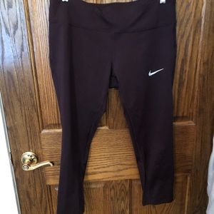 purple nike running leggings
